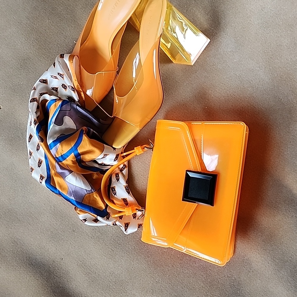 Handbag - Picture 10 of 11